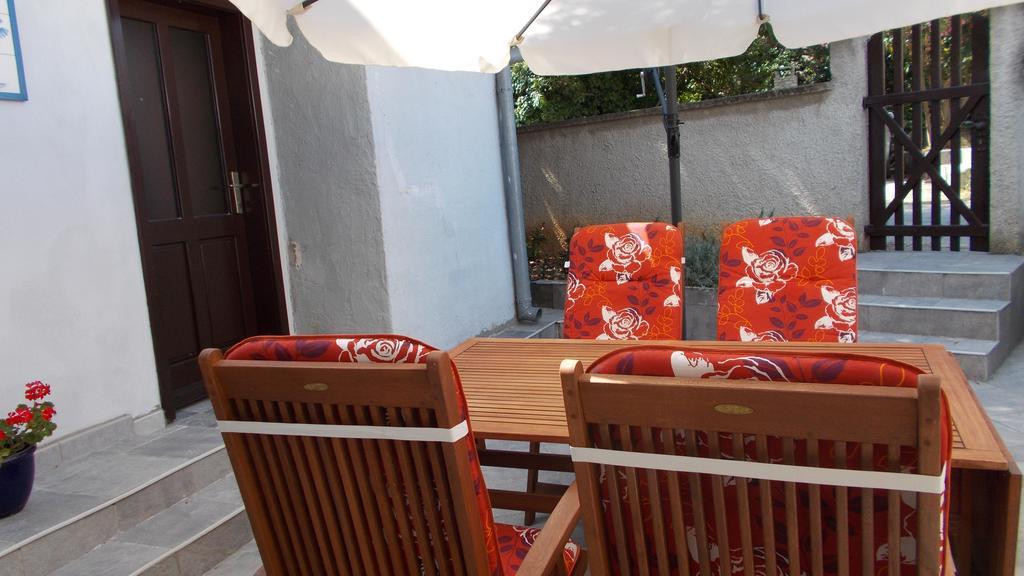 Guest House Accommodation Rupine Premantura Exterior photo