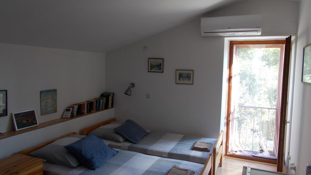 Guest House Accommodation Rupine Premantura Exterior photo